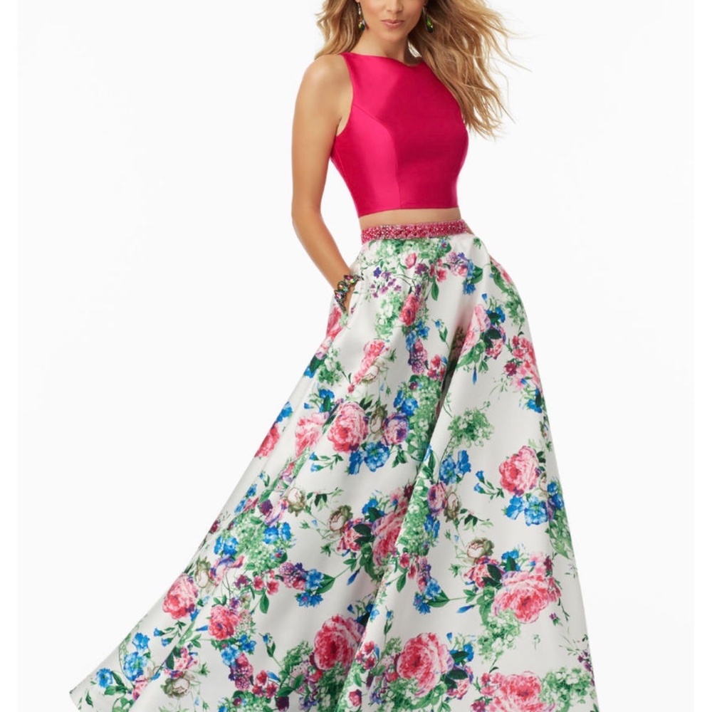 Mori Lee 2-Piece Prom Dress Pink Top Floral Skirt Size 4 🌸💖